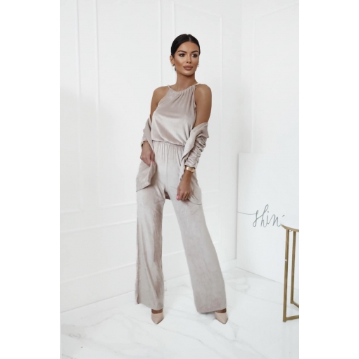 WELUROWY KOMBINEZON BEŻOWY