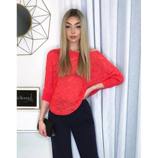 AŻURKOWY SWETEREK WSTĄŻKA NA PLECACH